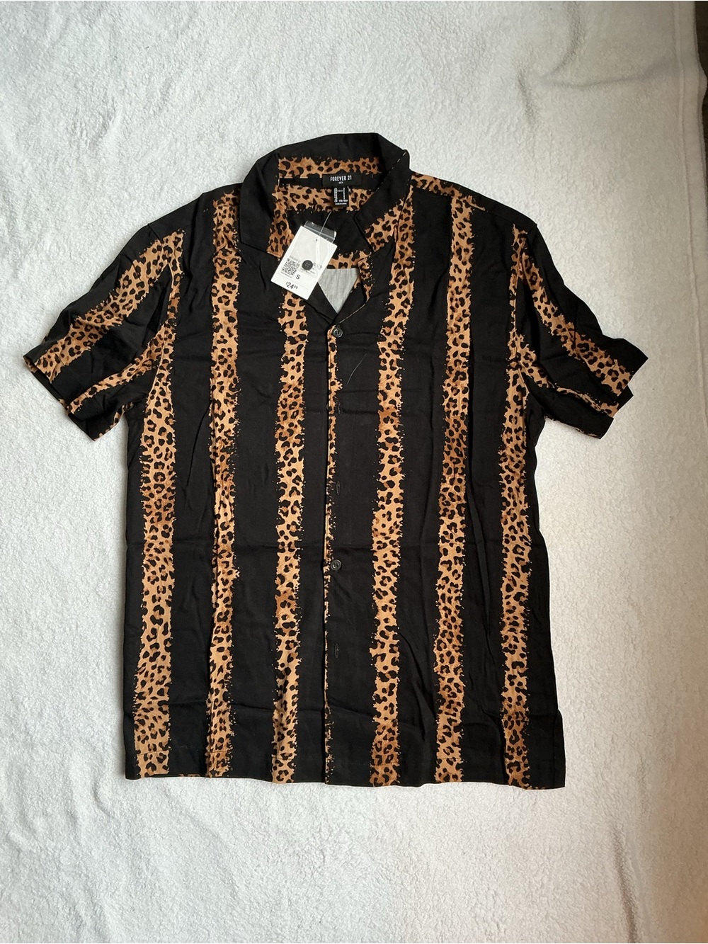 Forever 21 Black & Brown Leopard Stripe Short Sleeve Button-Up